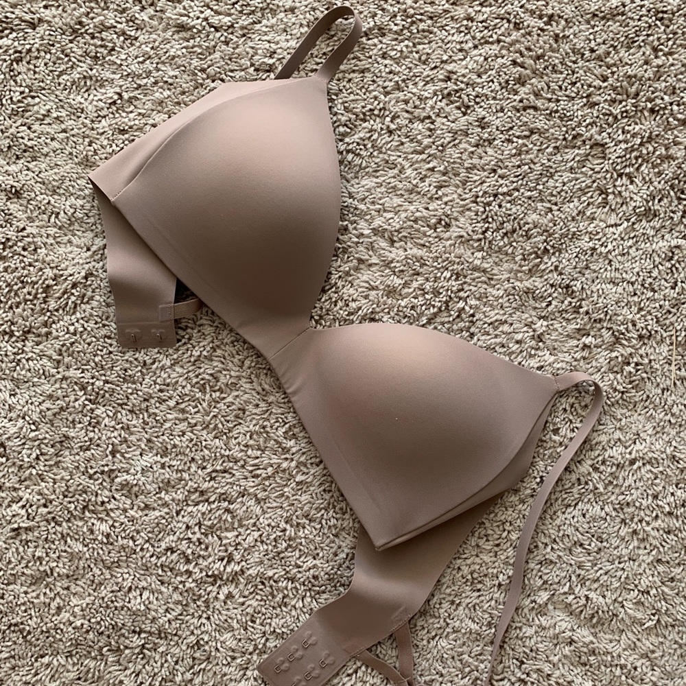 Lululemon NWT Take Shape Bra 34C.
